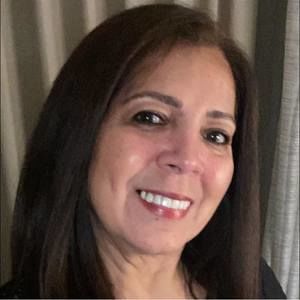 Meet your Posher, Iris